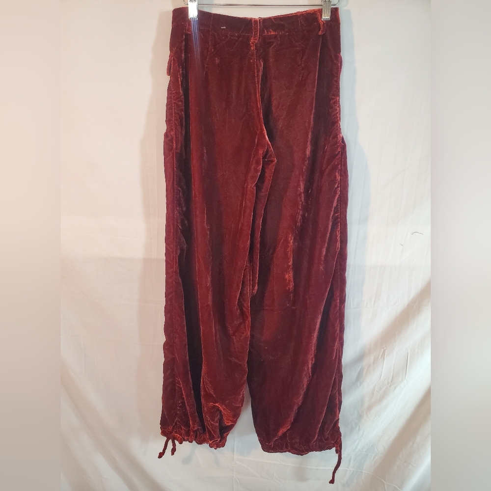 Free People Women's 24 Lotus Dropped Patch Cinched Tie Ankle Burgundy Velvet New - Picture 4 of 5